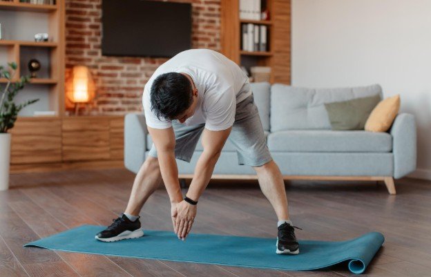 A Simple Daily Stretch Plan for People Just Starting Out