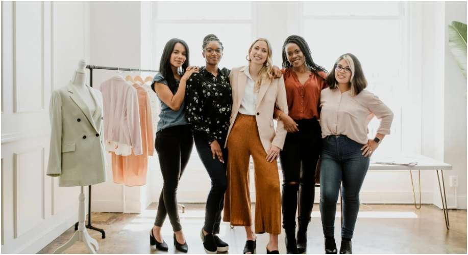 fashion trends for women over 40